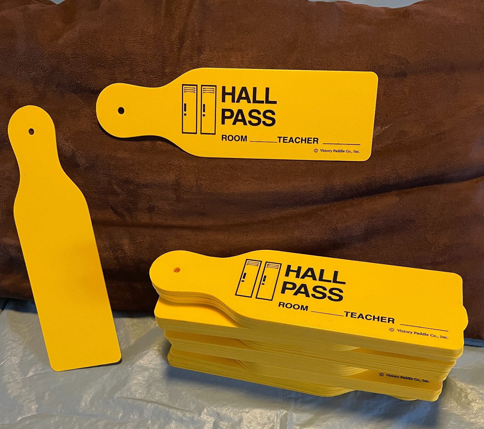 Hall Pass Black Yellow; PolyStyrene Plastic 9″ x 2 1/2″ x 1/16″ 6 Dozen (qty 72)