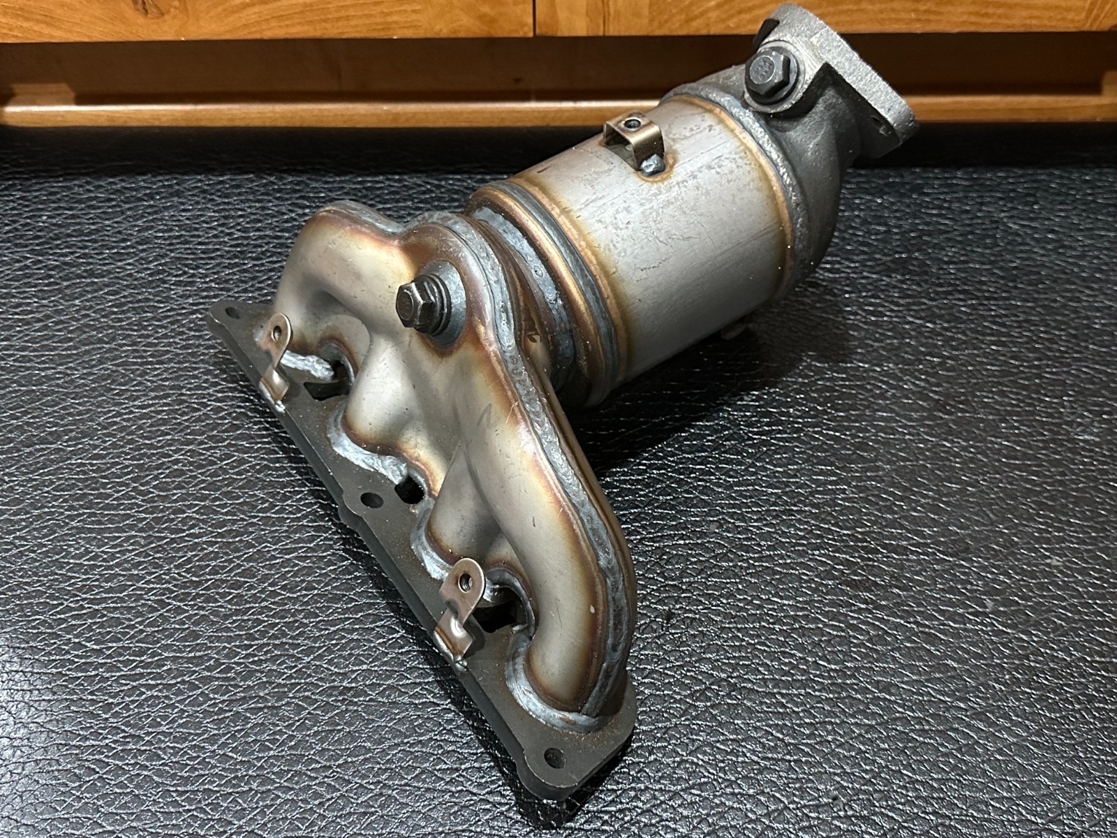 Catalytic Converter Compatible with 2019-2021 2019-2021 Hyundai Tucson 2.0L