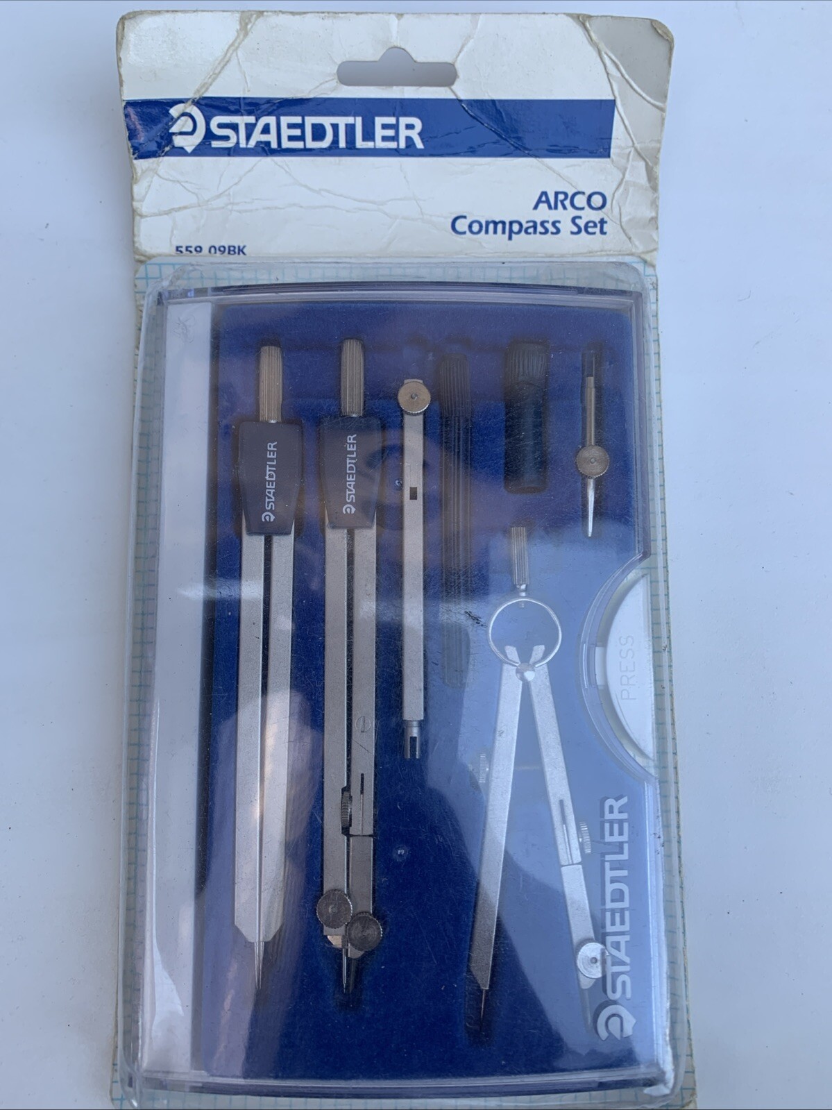 Staedtler Arco Compass Set Metal 8 Piece Kit In Case 559 09BK Made In Italy NEW