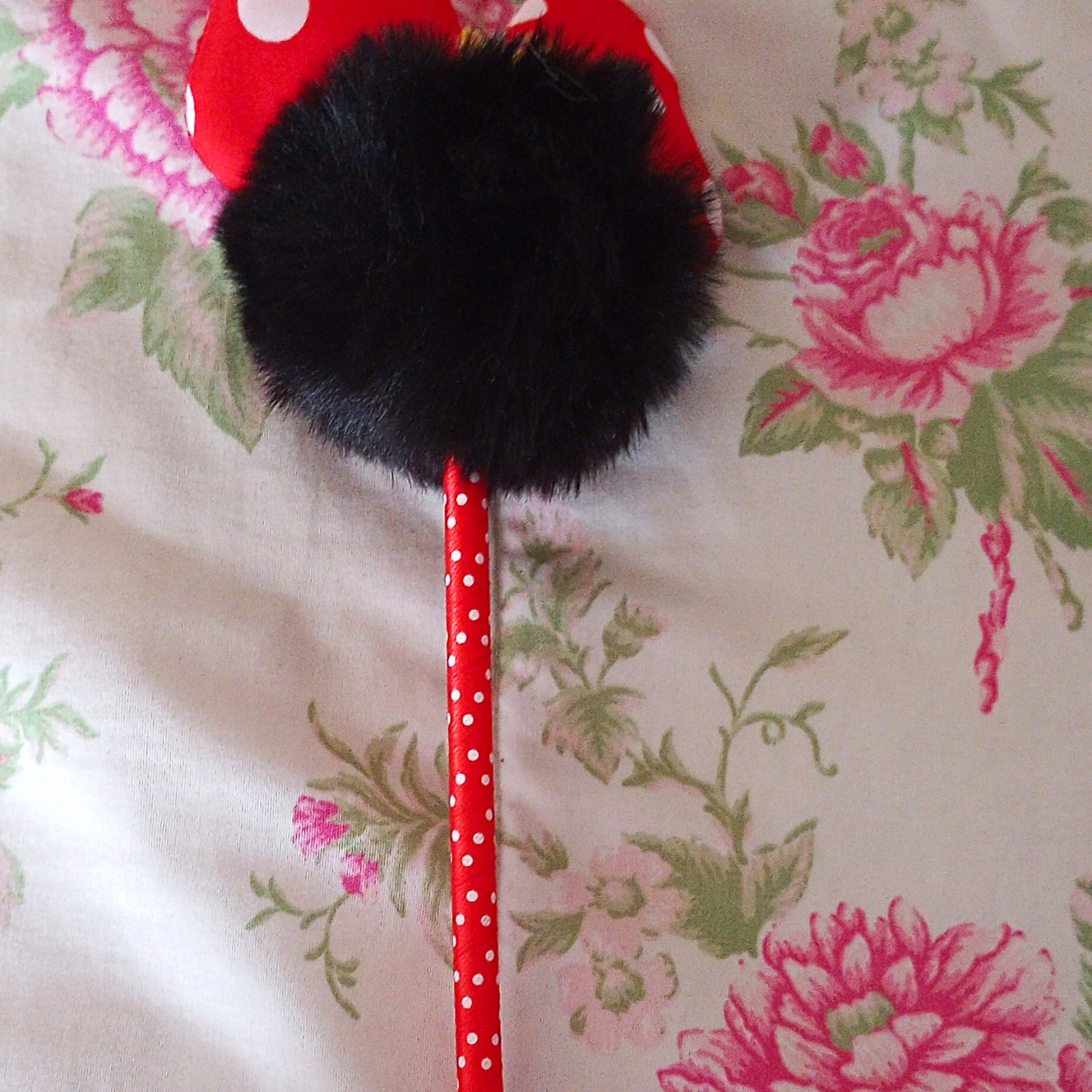 Disney Minnie Mouse Novelty Pencil, Red/White Polka Dot, Black Pom Pom Bow
