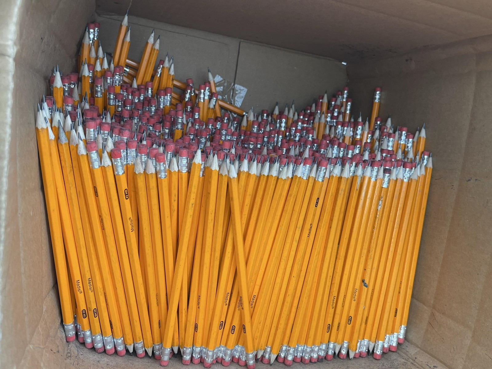 Madisi Yellow Wood-Cased #2 Pencils Pre-Sharpened Bulk Lot 17 Lbs School Office