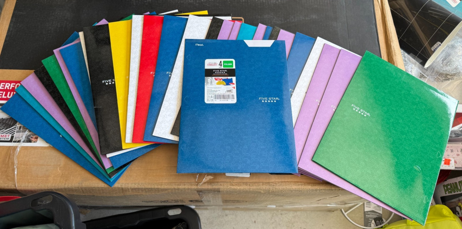 Mead FIVE STAR 4 Pocket Folder Assorted Colors , Lot of 30 NEW!