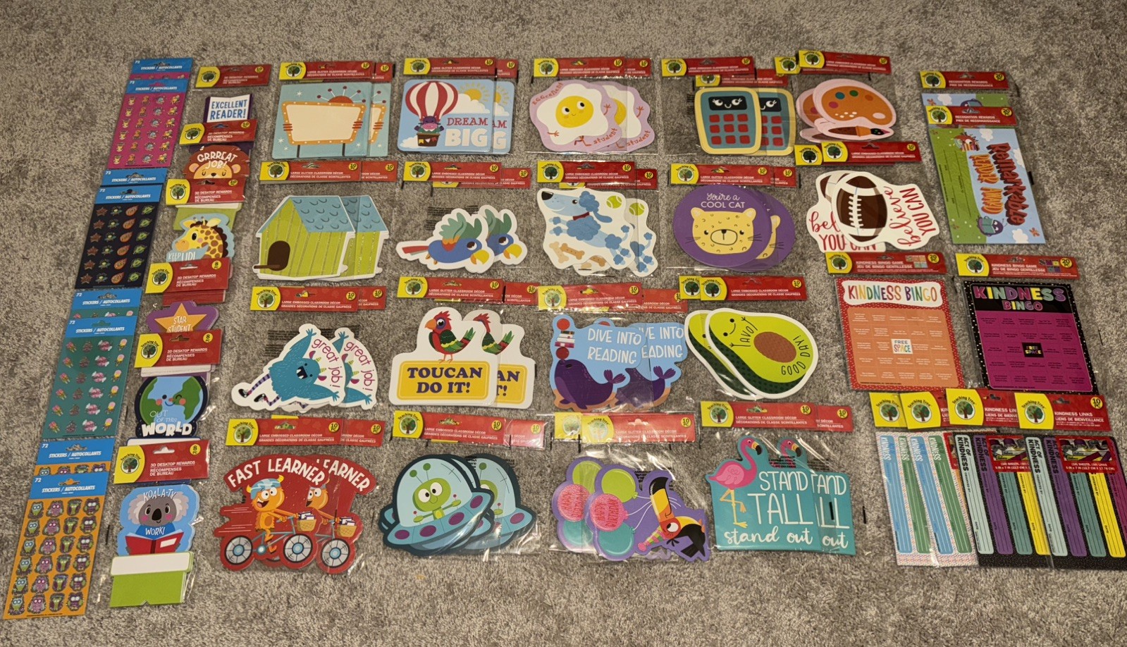 Teacher Classroom Bulletin Board Decoration Accents Lot of 1110 Pieces 58 Packs
